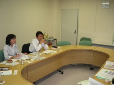 2006年１１月6日（月）　東京都都市整備局から街づくりの説明を受ける