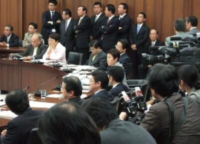 2007年4月12日（木）　衆議院　憲法調査特別委員会に出席
