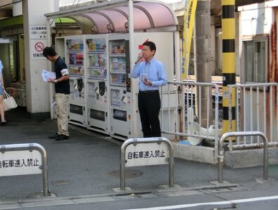 2013年8月19日（月）　新井薬師前駅（中野区）で朝の街頭演説