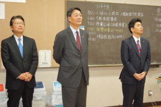 2013年11月11日（月）　海江田万里代表とともに定時制高校を訪問