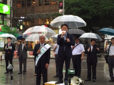 小川敏夫候補と中野駅で街頭演説