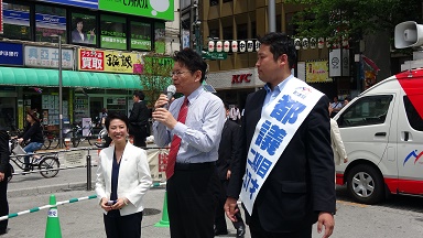中野で蓮舫代表と西沢都議と街頭演説